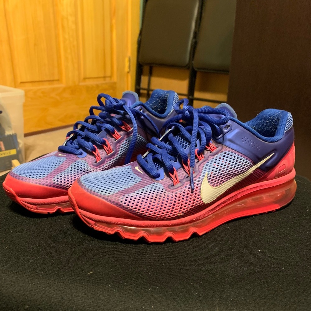 Women’s Nike AirMax 8.5